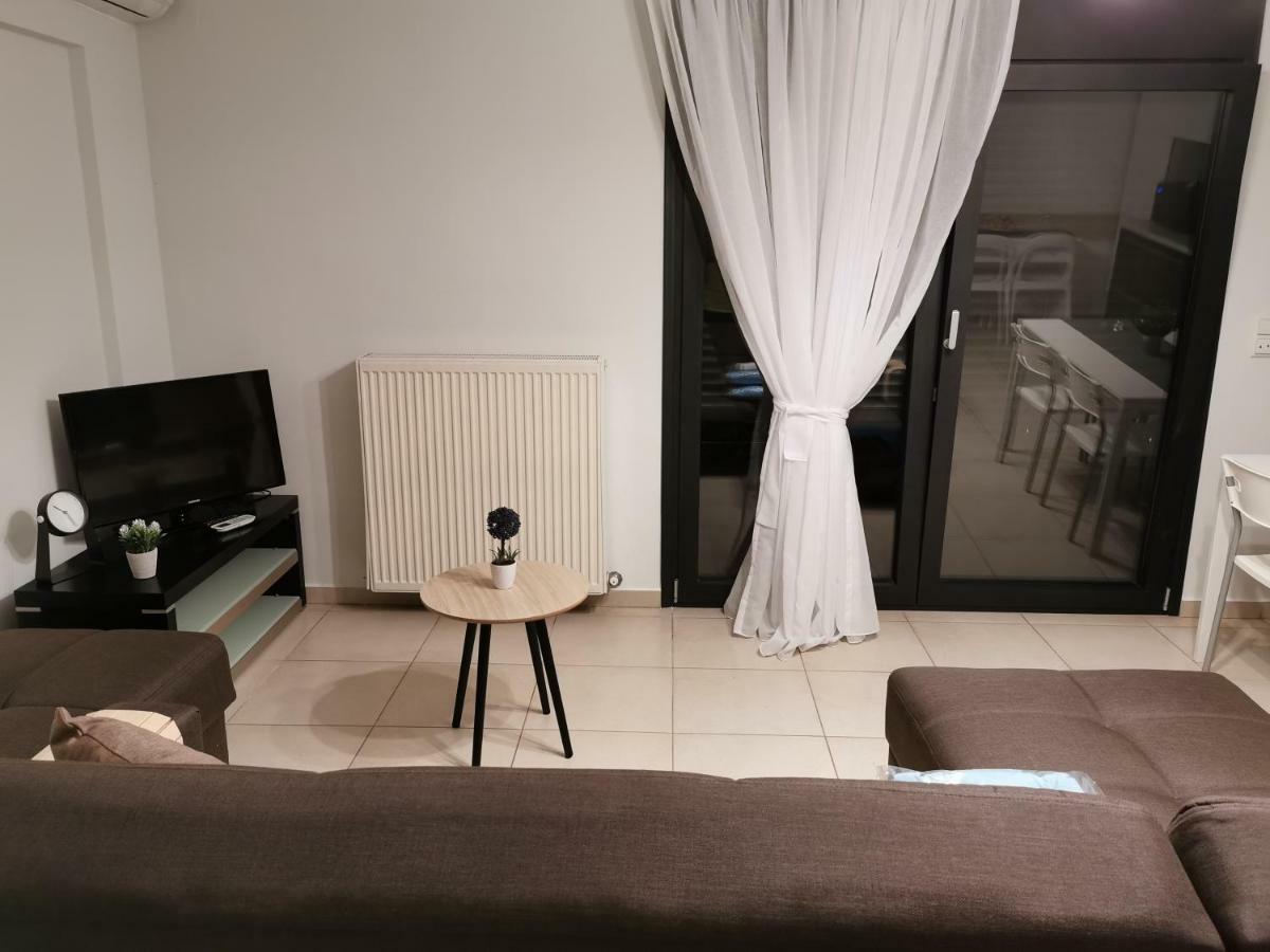 Pall'S Minimal Apartment Néa Péramos Exterior foto